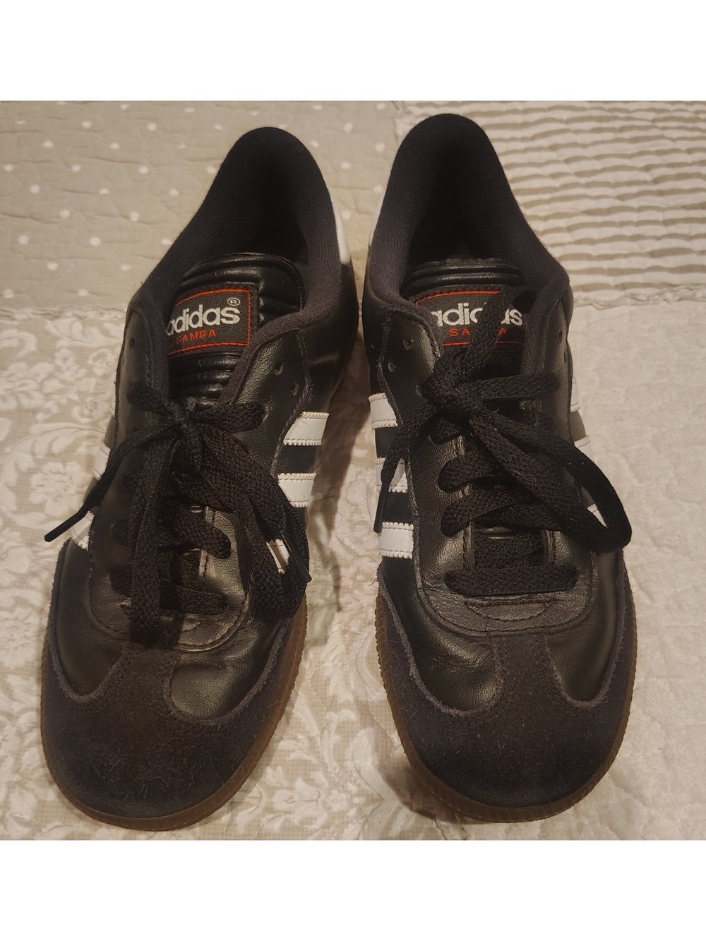 Adidas Samba Womens Size 6 Black/White Classic Soccer-Inspired Sneakers